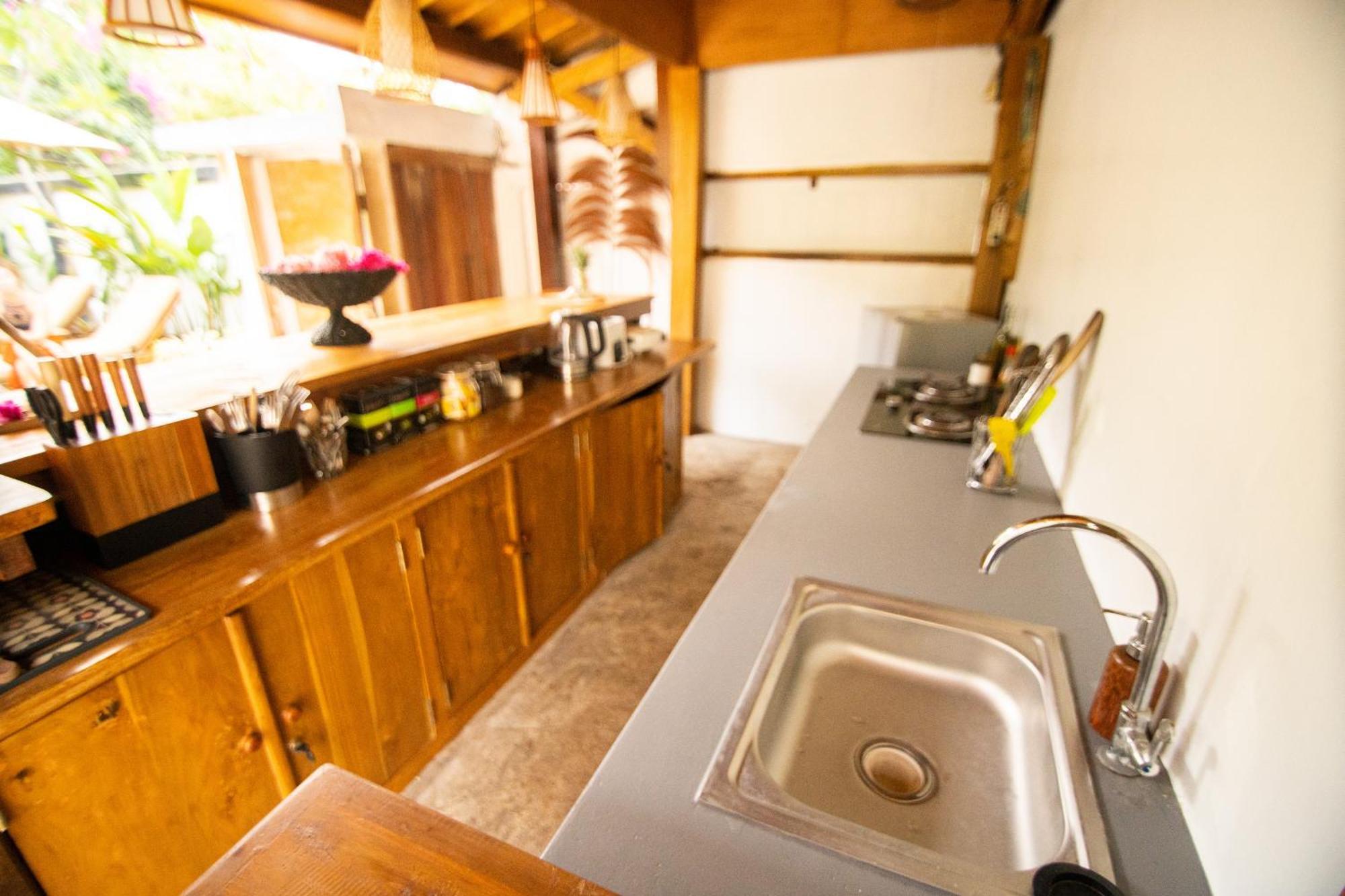 Rumah Singa - Holistic Healing Retreat Gili Air Buitenkant foto